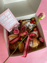 Load image into Gallery viewer, Mothers Day Bakery Box
